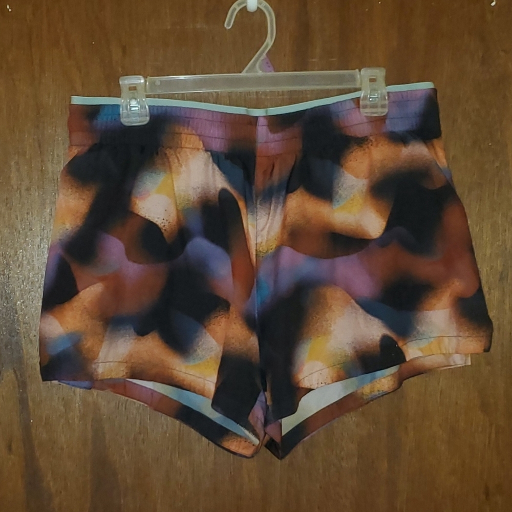 Fabletics Breathe Mid Rise Run Athletic Shorts Sz Xl